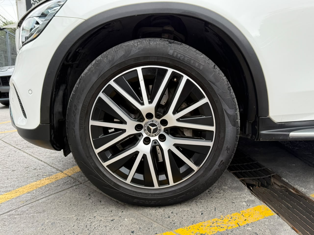 GLC 300 E 4 MATIC