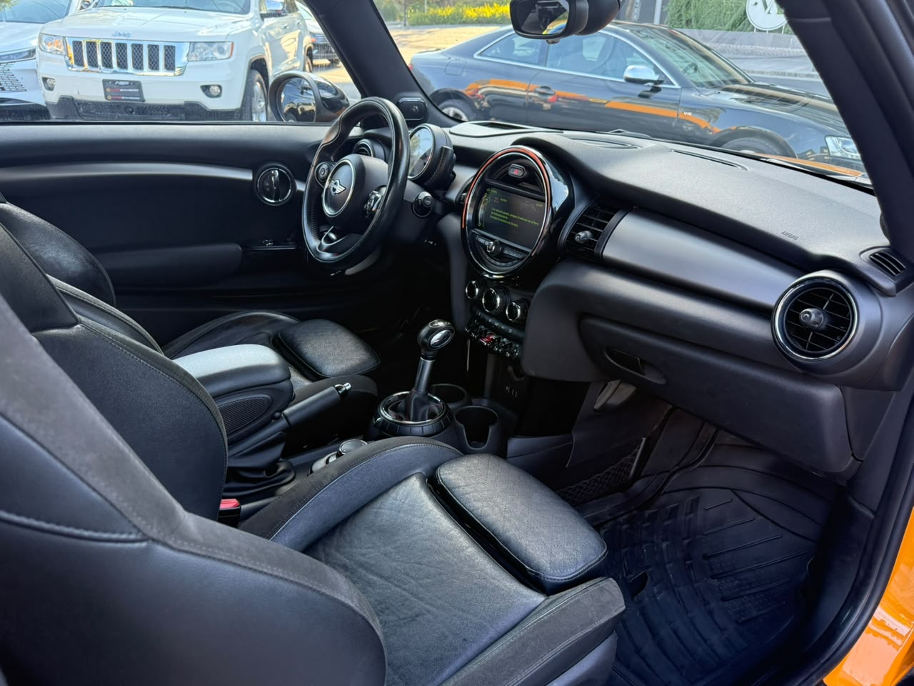 MINI COOPER S HOT CHILI
