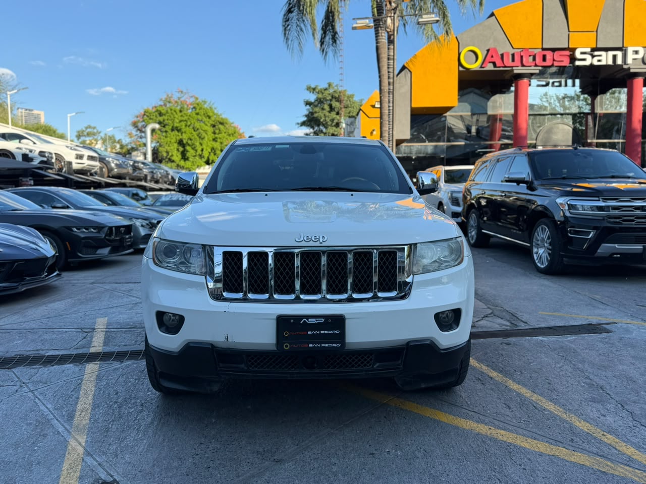 GRAND CHEROKEE OVERLAND