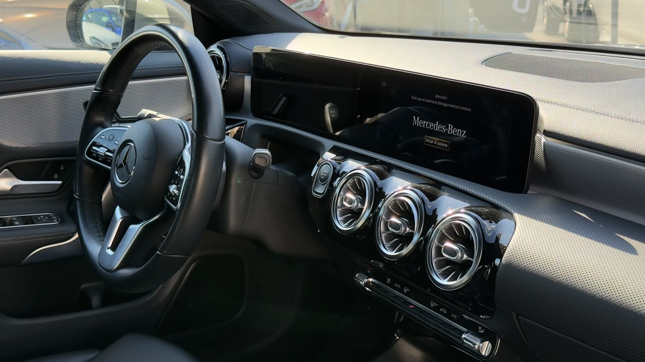 MERCEDES BENZ CLA 200 PROGRESSIVE 2021