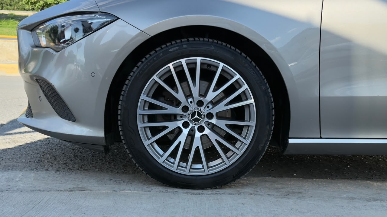 MERCEDES BENZ CLA 200 PROGRESSIVE 2021