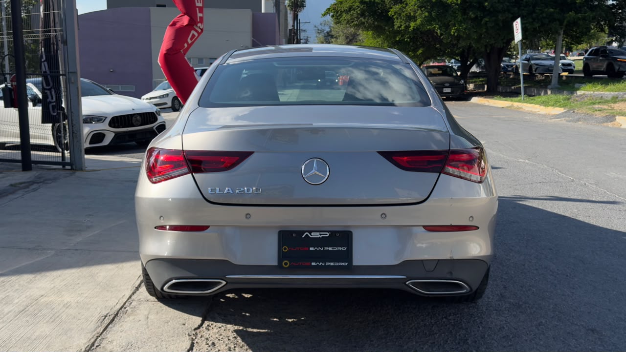 MERCEDES BENZ CLA 200 PROGRESSIVE 2021