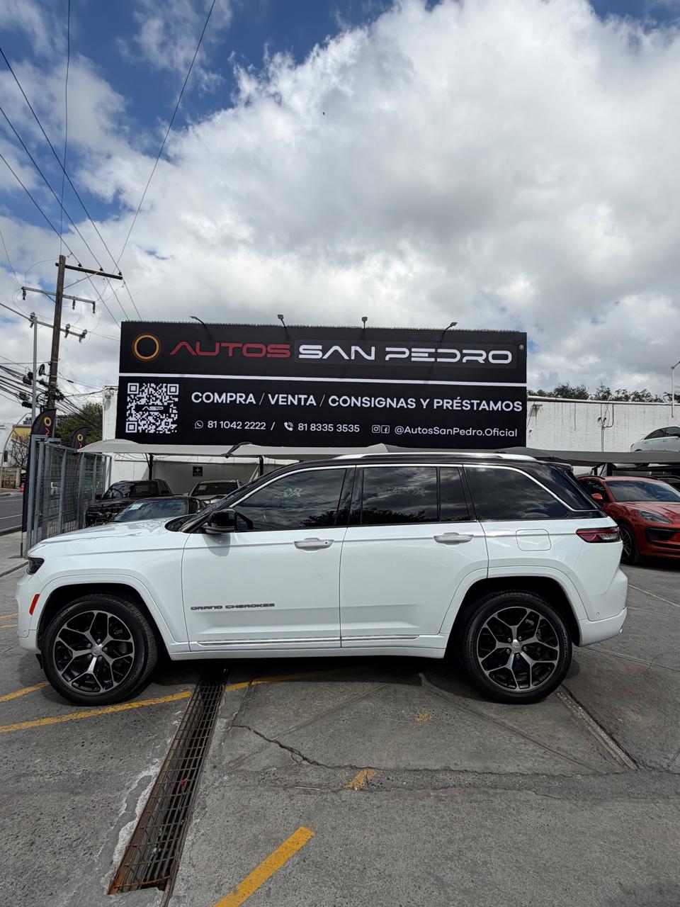 GRAND CHEROKEE SUMMIT 4X4