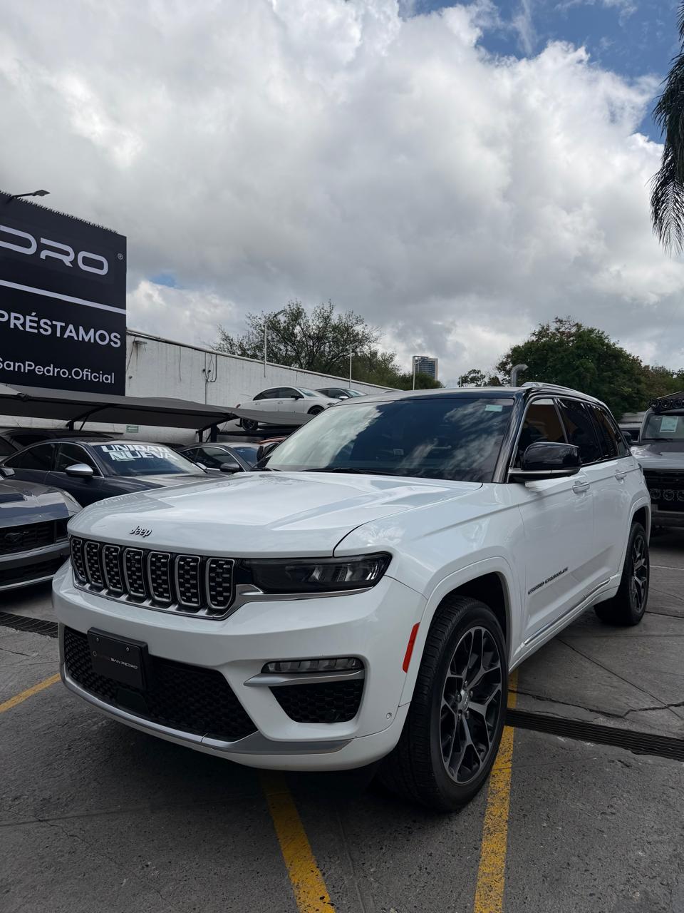 GRAND CHEROKEE SUMMIT 4X4