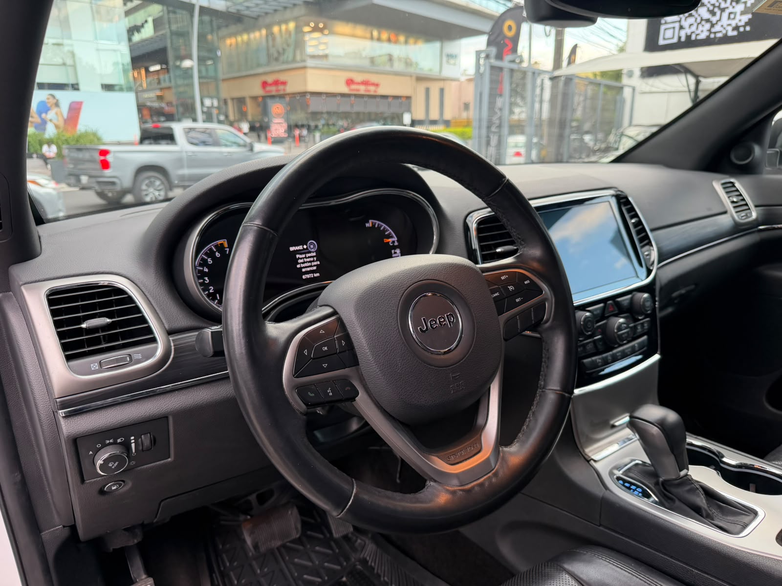 GRAND CHEROKEE LIMITED LUJO