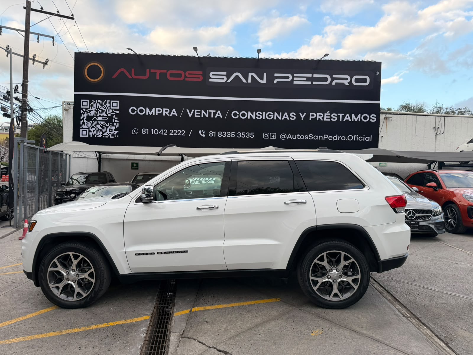 GRAND CHEROKEE LIMITED LUJO