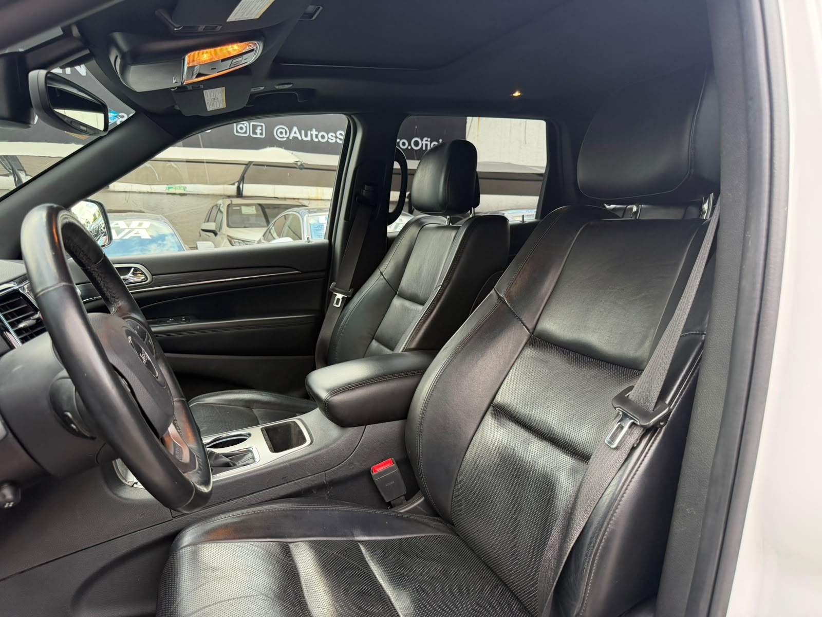 GRAND CHEROKEE LIMITED LUJO