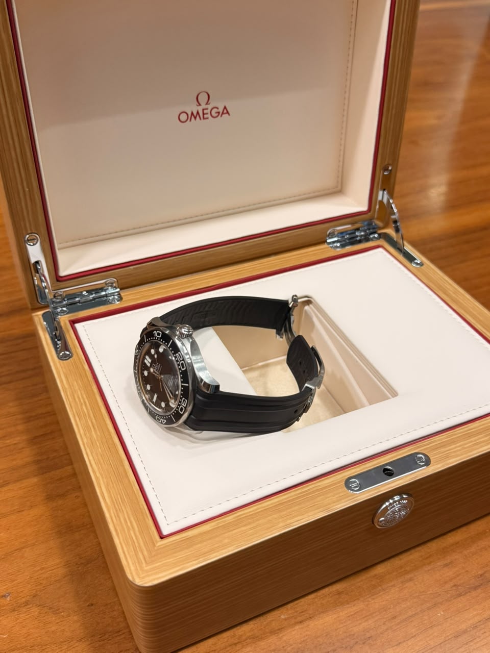 OMEGA SEAMASTER DIVER 300M