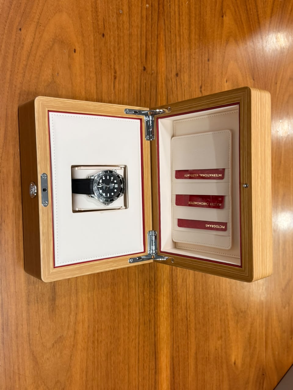 OMEGA SEAMASTER DIVER 300M