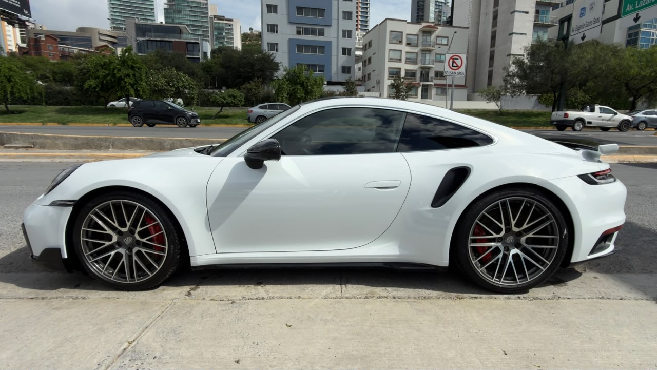 PORSCHE 911 TURBO 2021