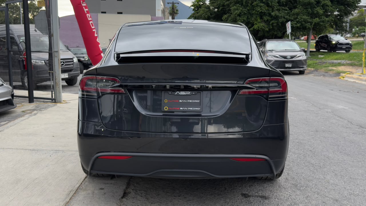 TESLA MODEL X AUTONOMIA MAYOR 2024
