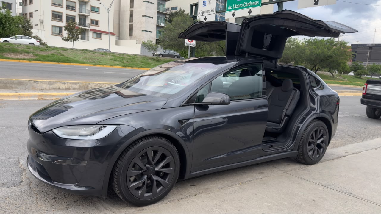 TESLA MODEL X AUTONOMIA MAYOR 2024