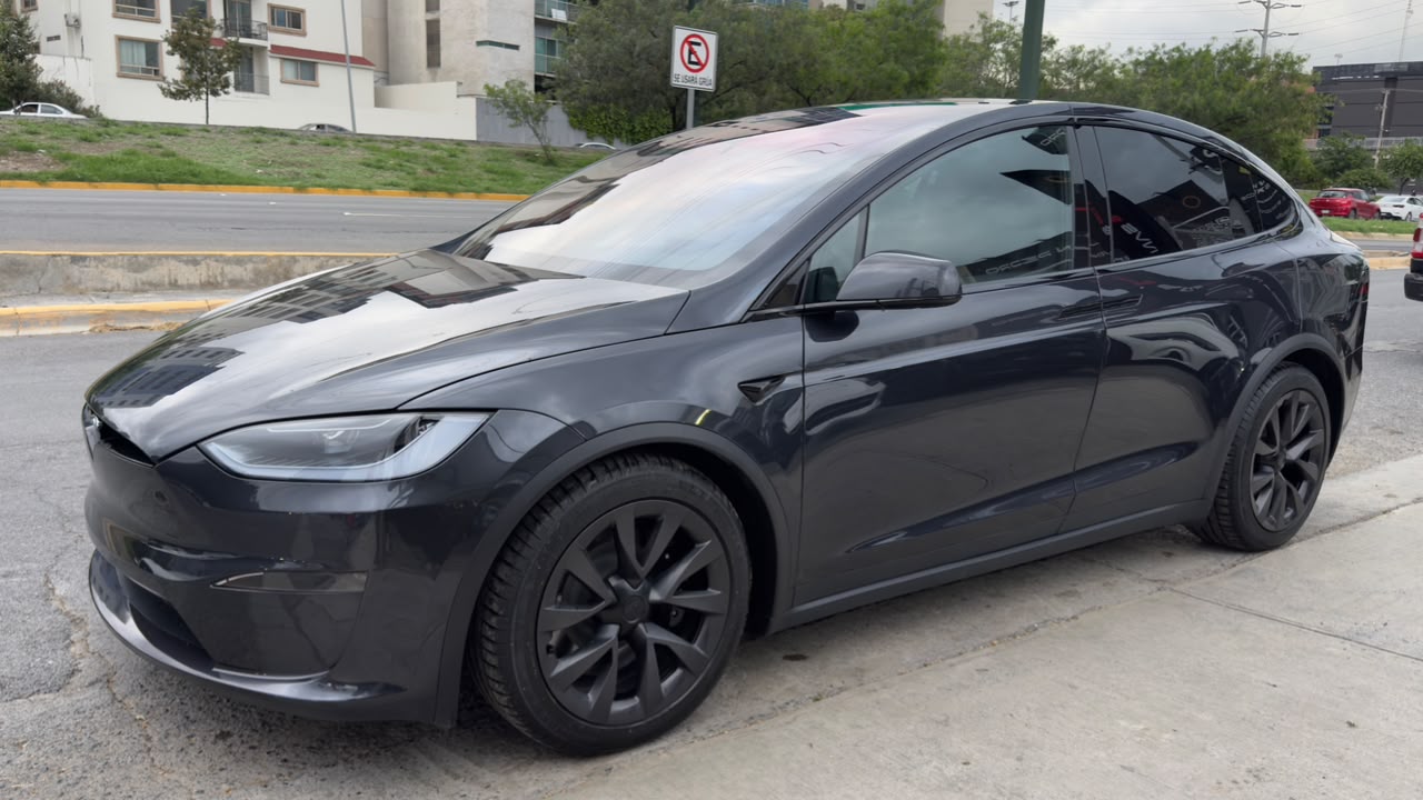 TESLA MODEL X AUTONOMIA MAYOR 2024
