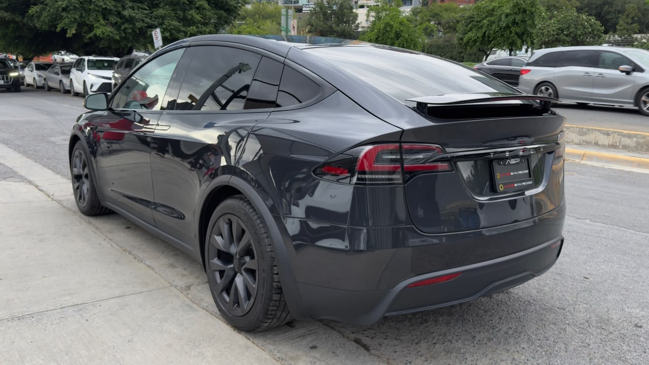 TESLA MODEL X AUTONOMIA MAYOR 2024