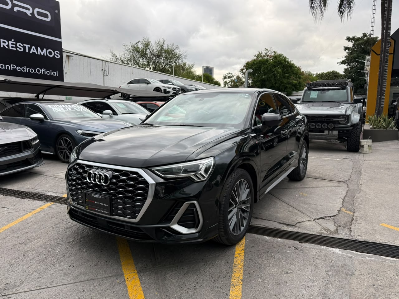 Q3 SB 40 TFSI S LINE