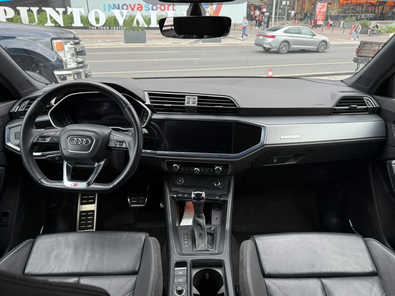 Q3 SB 40 TFSI S LINE