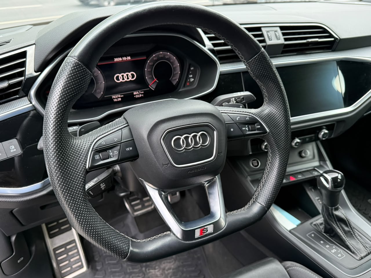Q3 SB 40 TFSI S LINE