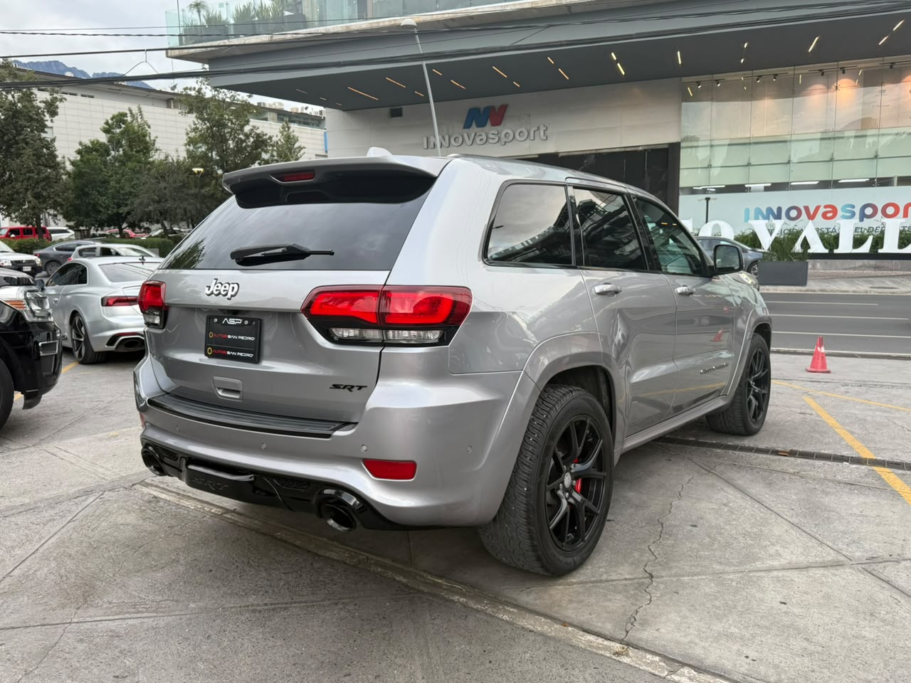 GRAND CHEROKEE SRT8