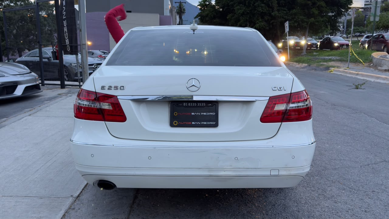 MERCEDES BENZ E 250 AVANTGARDE 2011