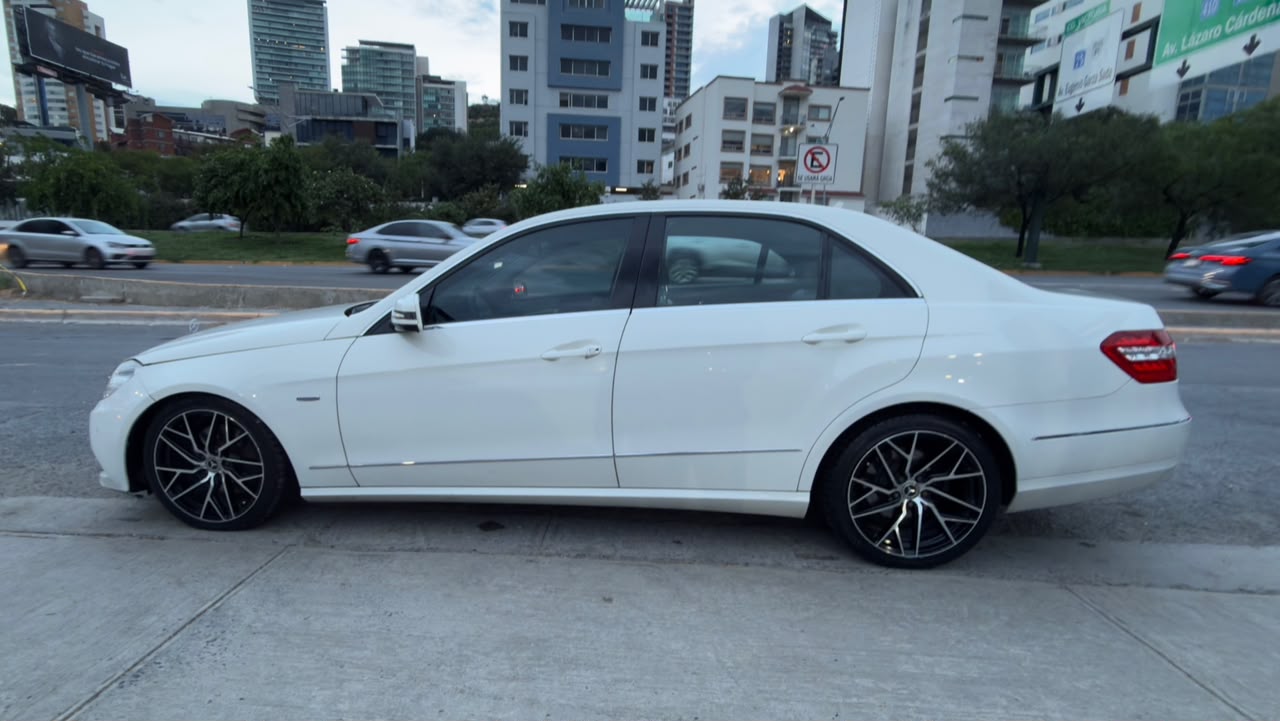 MERCEDES BENZ E 250 AVANTGARDE 2011