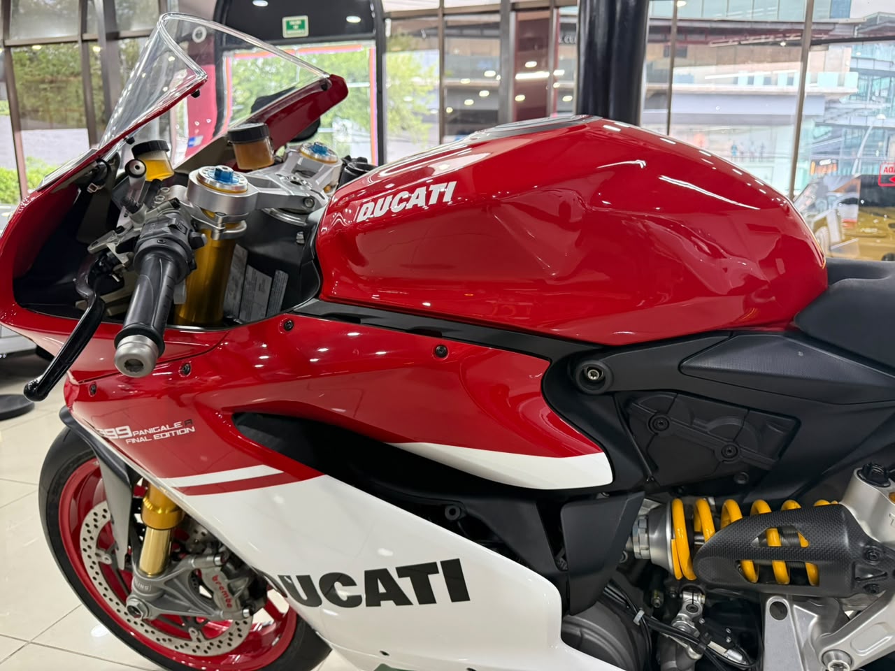 DUCATI SUPERBIKE1299