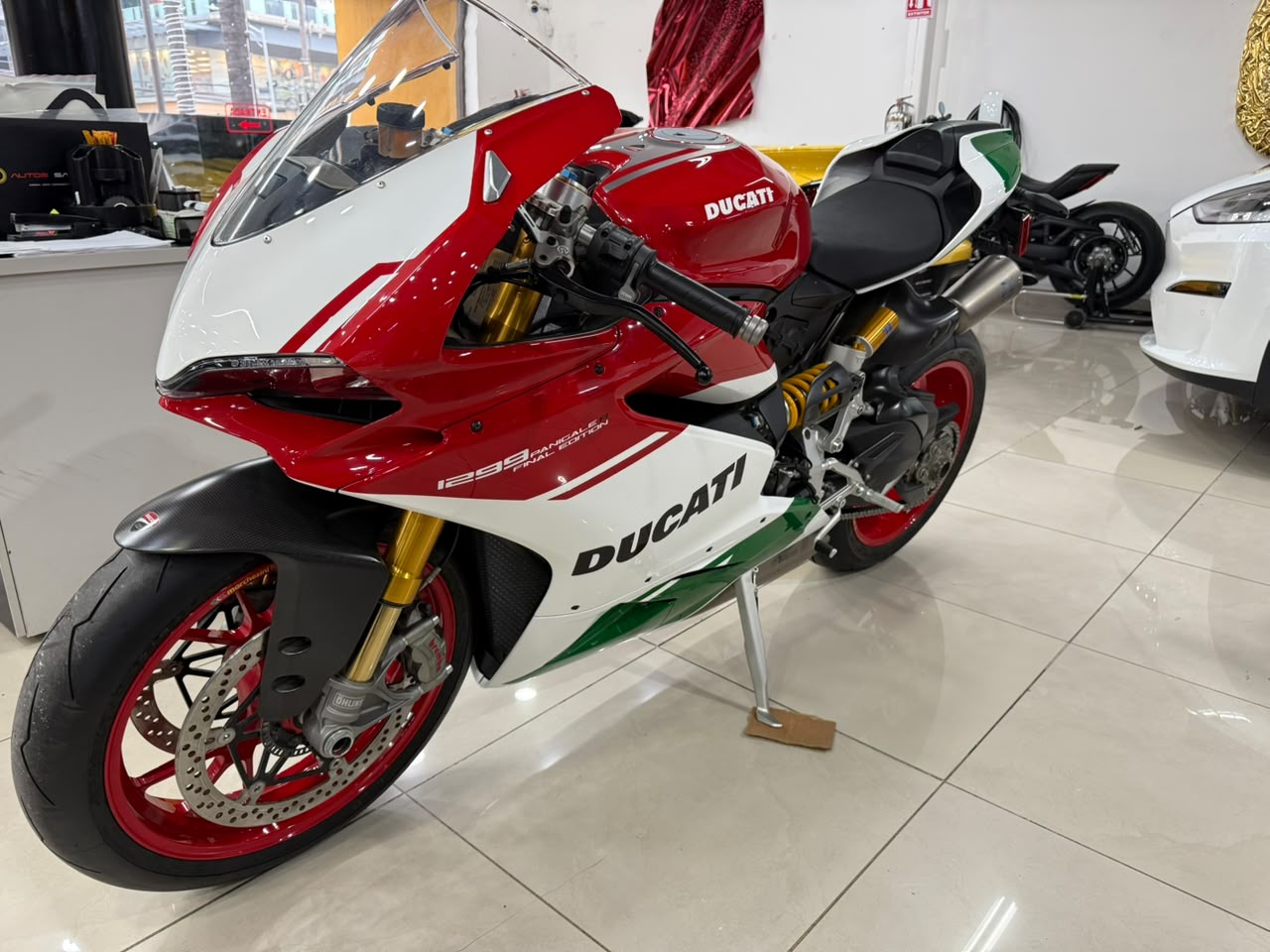 DUCATI SUPERBIKE1299