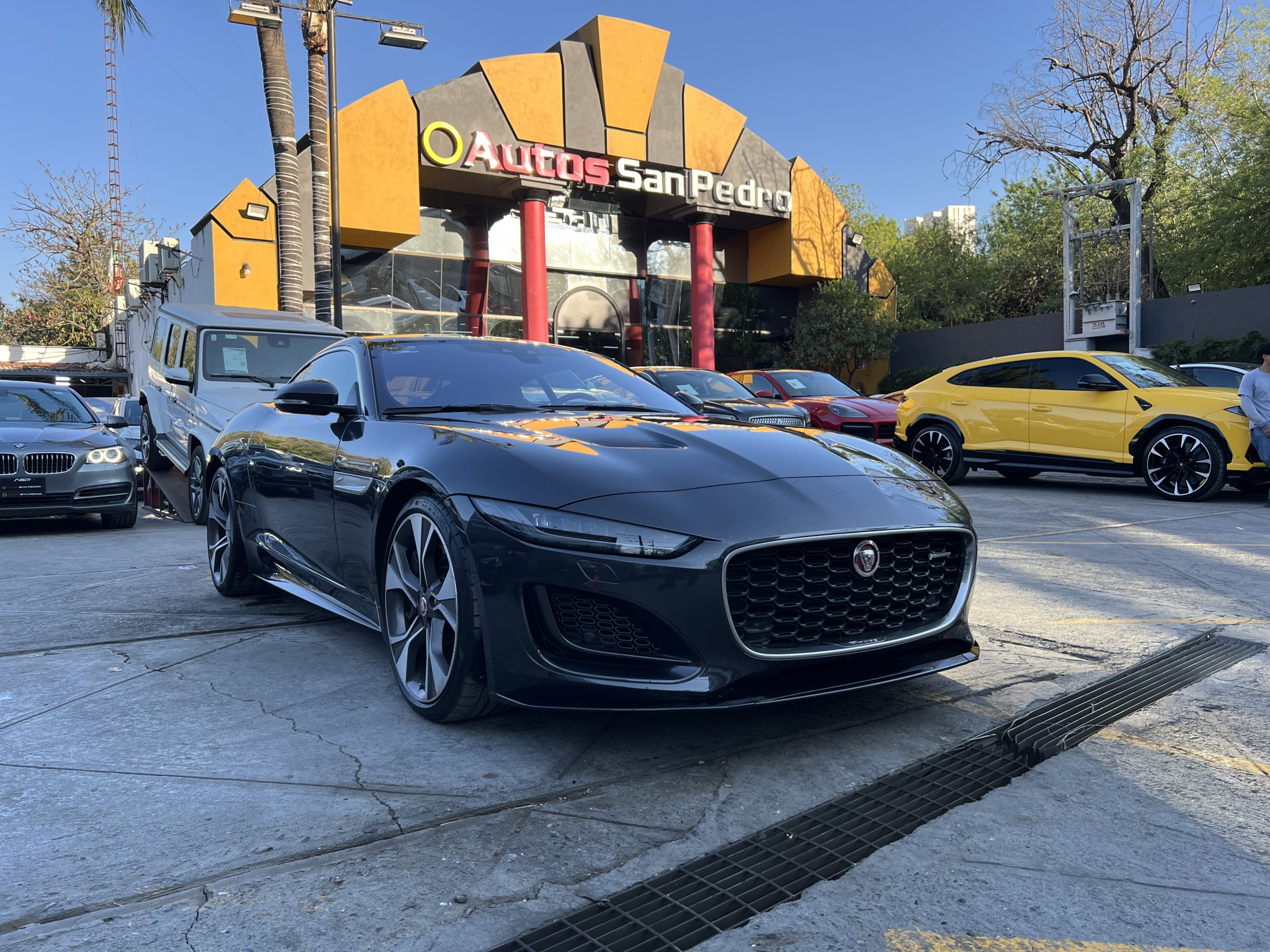 Jaguar F-TYPE R-DYNAMIC COUPE P450 2022