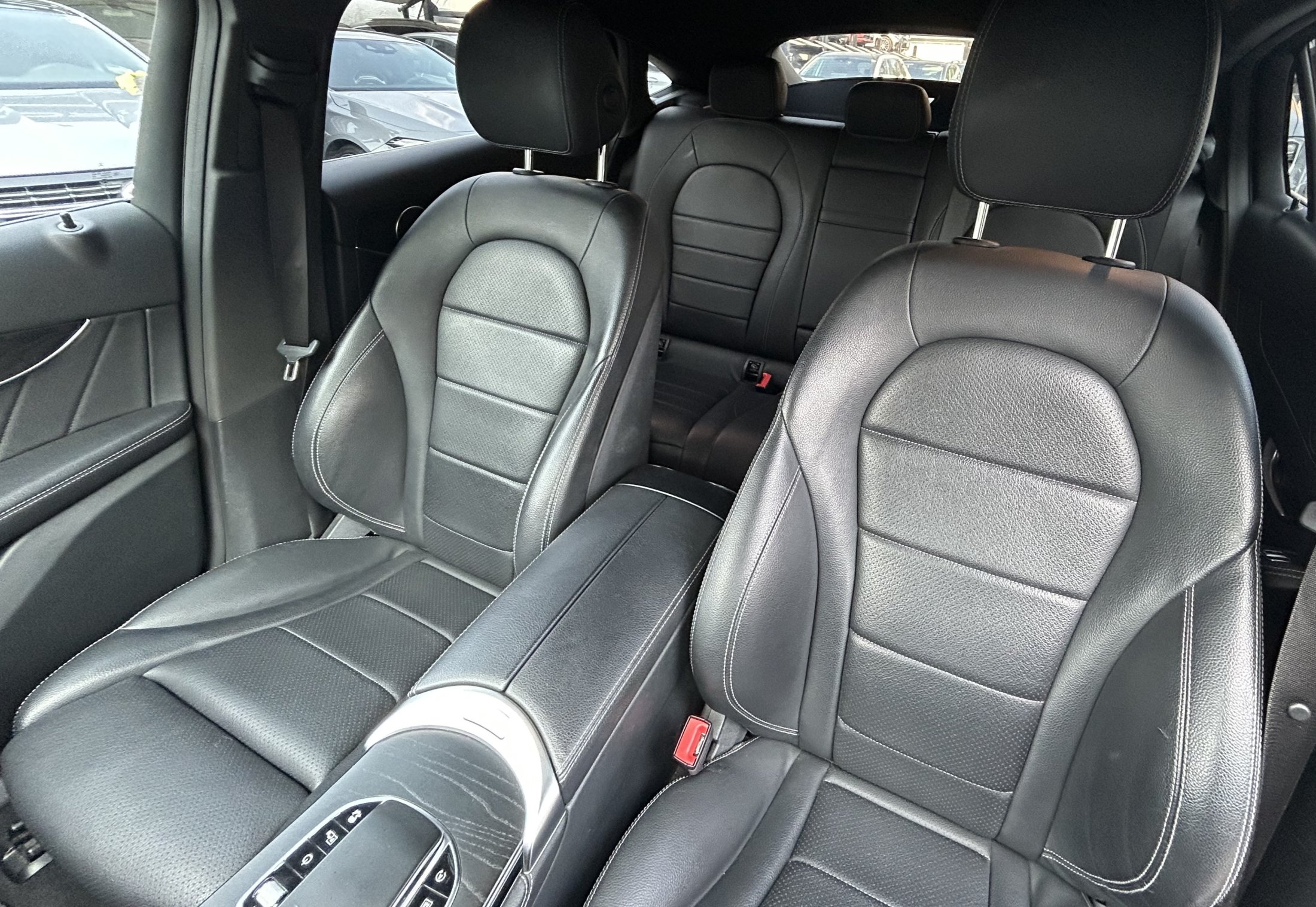 Mercedes Benz GLC 300 4MATIC COUPE 2021