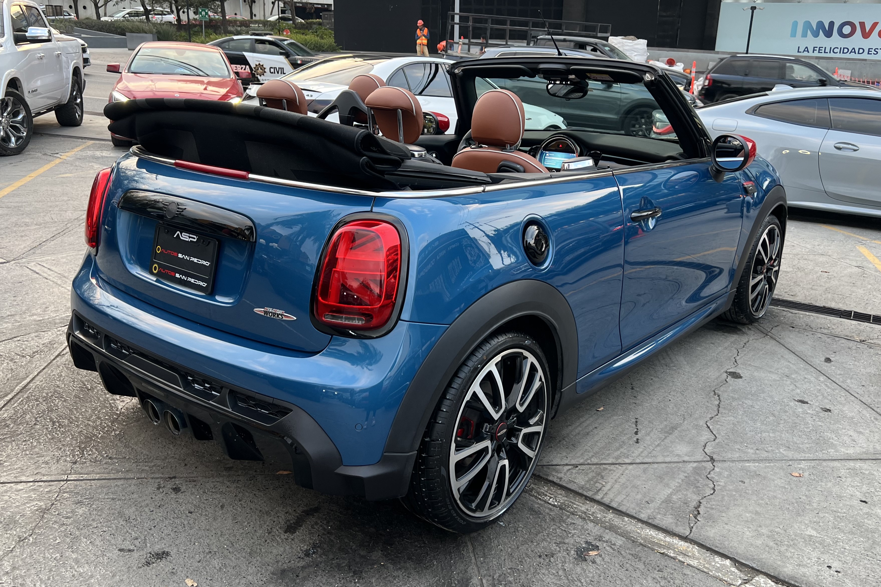 Mini Cooper JCW ICONIC CONVERTIBLE 2024