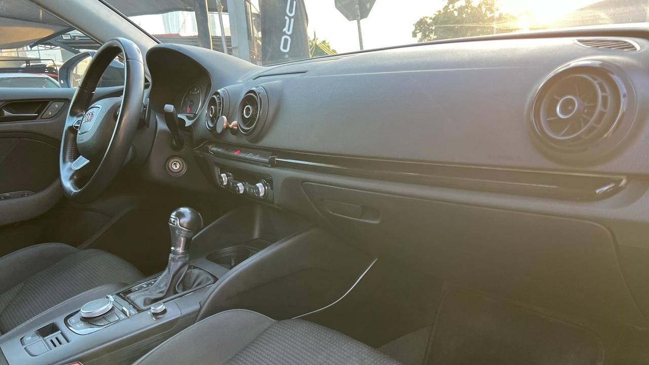 Audi A3 1.4 TURBO S TRONIC FRONT AMBIENTE 2015