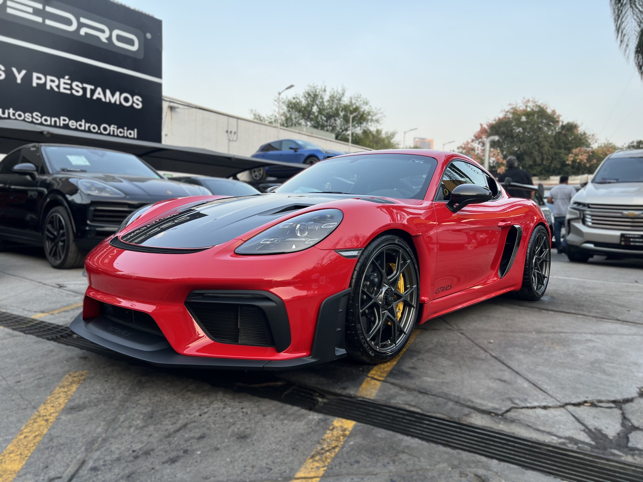 Porsche 718 CAYMAN GT4 RS 2025