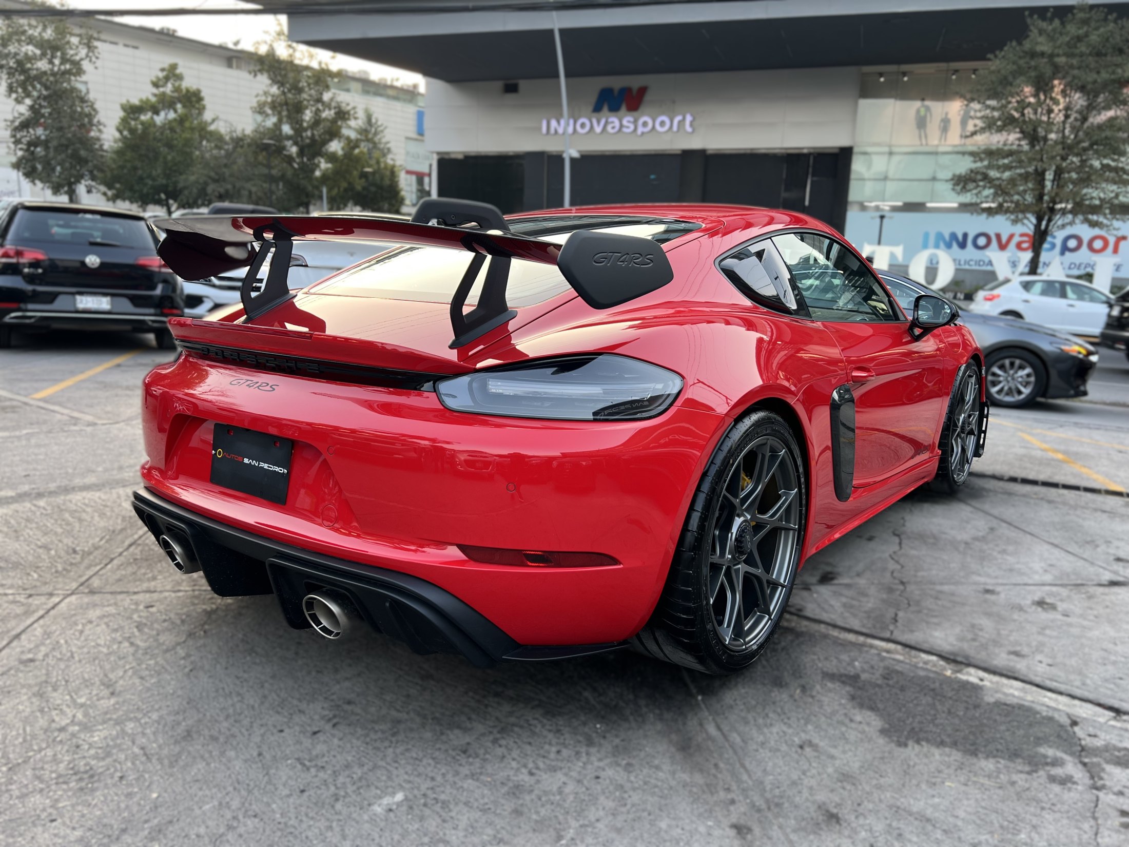 Porsche 718 CAYMAN GT4 RS 2025