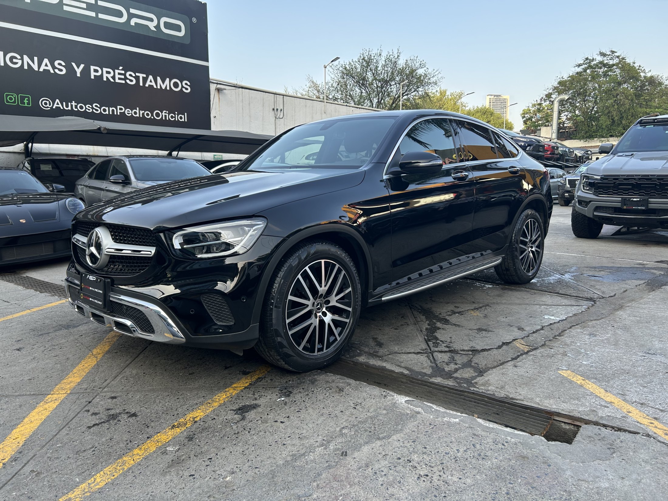Mercedes Benz GLC 300 4MATIC COUPE 2020