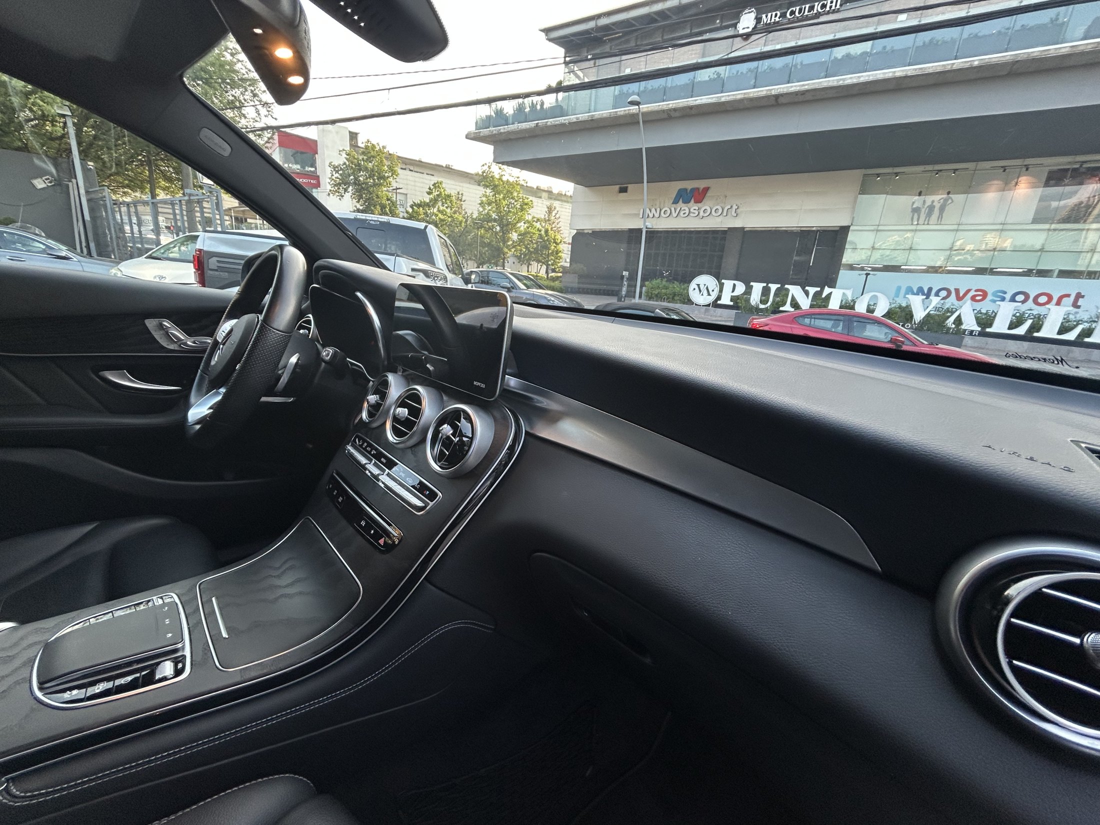 Mercedes Benz GLC 300 4MATIC COUPE 2020