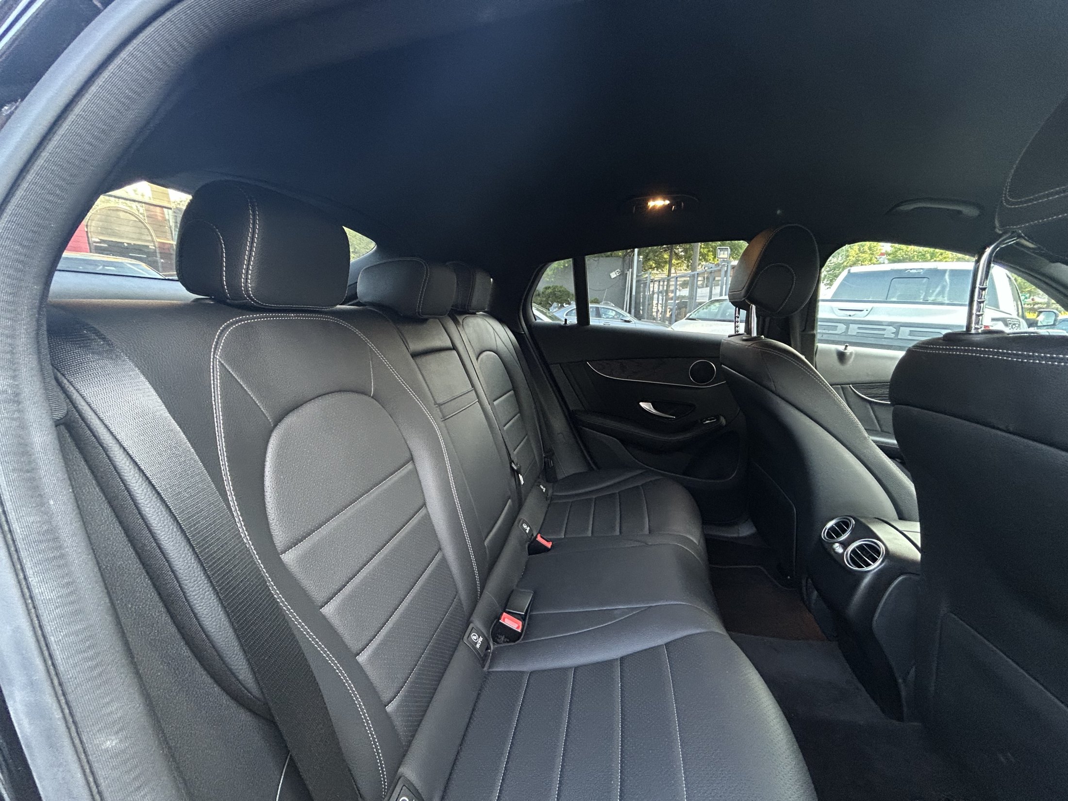 Mercedes Benz GLC 300 4MATIC COUPE 2020