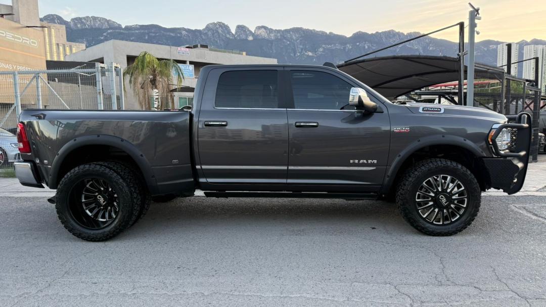 DODGE RAM 2500 HEAVY DUTY LIMITED 4X4 2021