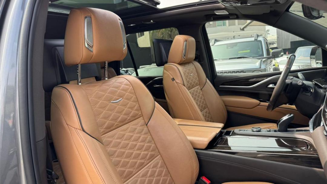 Cadillac ESCALADE 2023