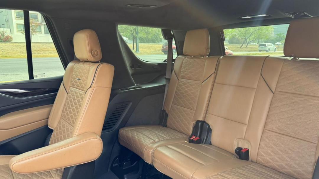 Cadillac ESCALADE 2023
