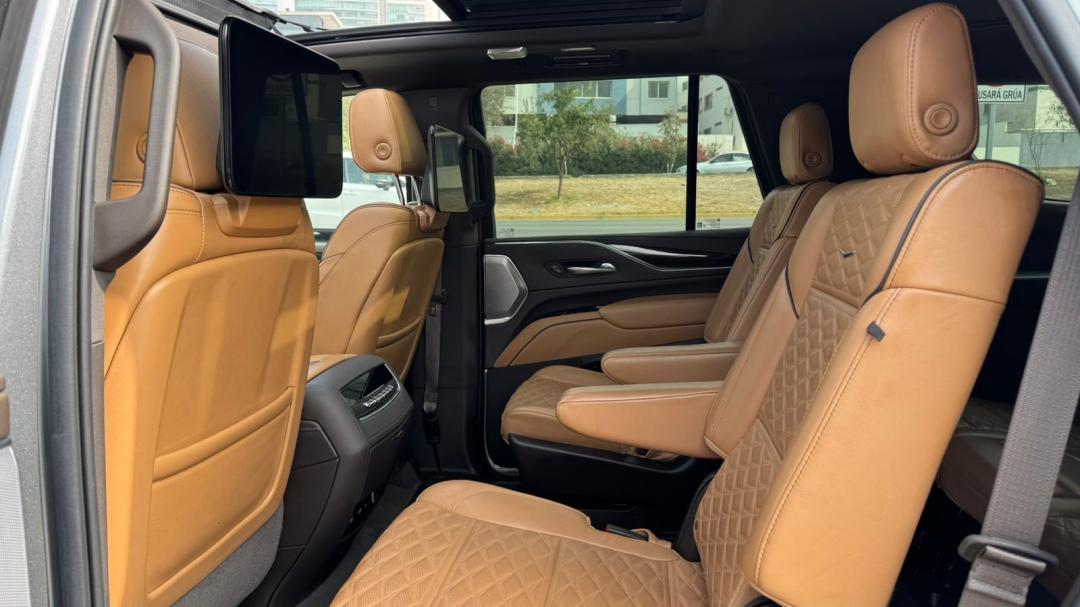 Cadillac ESCALADE 2022
