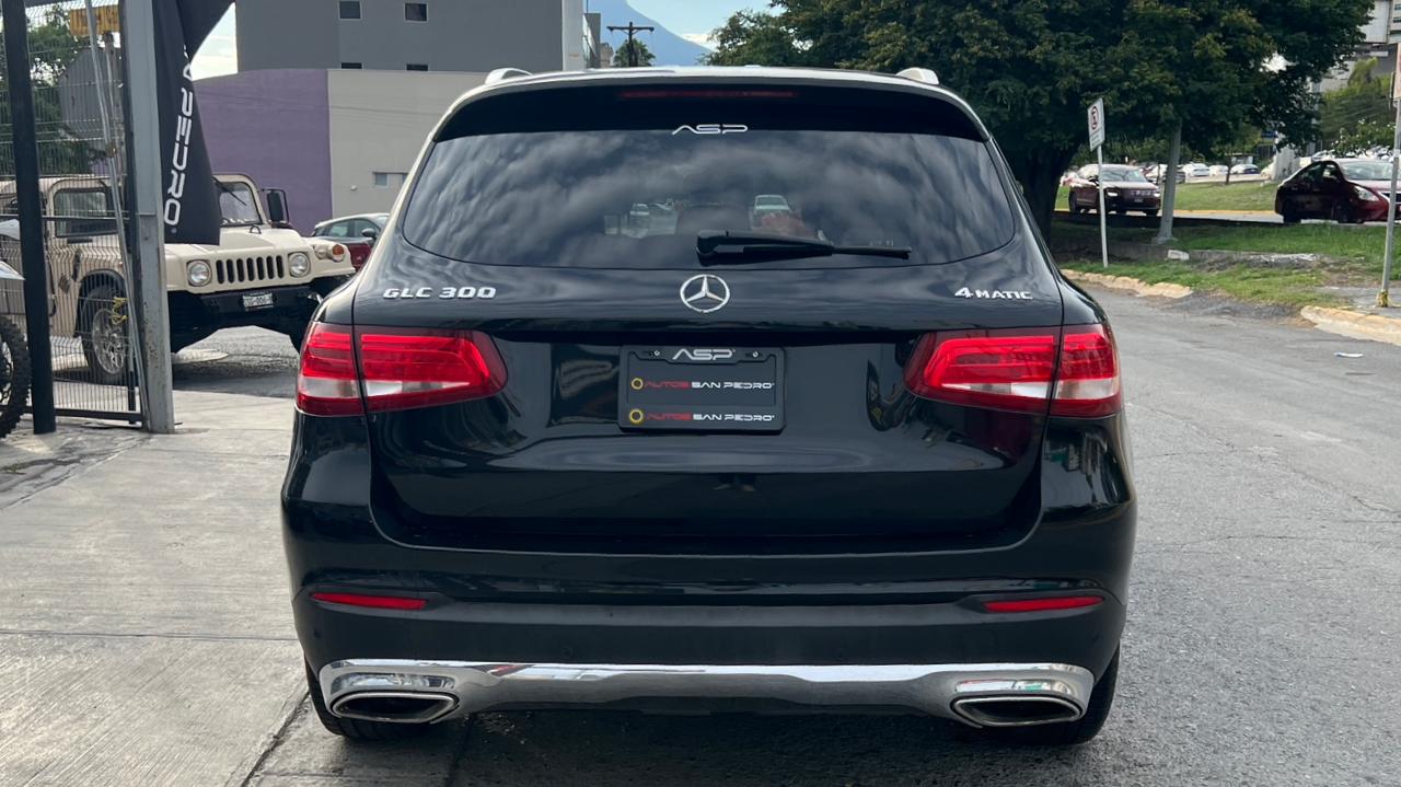 MERCEDES BENZ GLC 300 2016