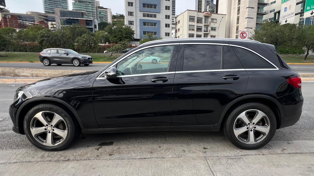 MERCEDES BENZ GLC 300 2016
