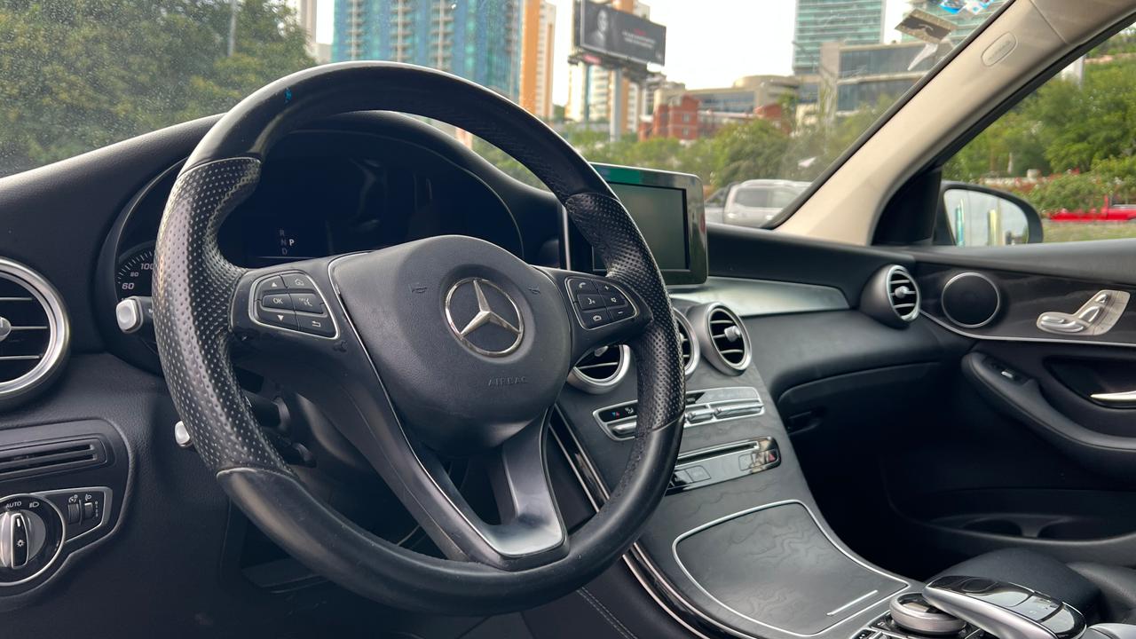 MERCEDES BENZ GLC 300 2016