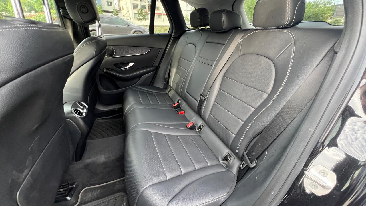 MERCEDES BENZ GLC 300 2016