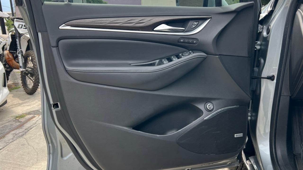 BUICK ENCLAVE AVENIR 2024