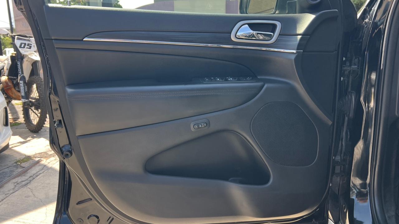 JEEP GRAND CHEROKEE LIMITED LUJO 2021