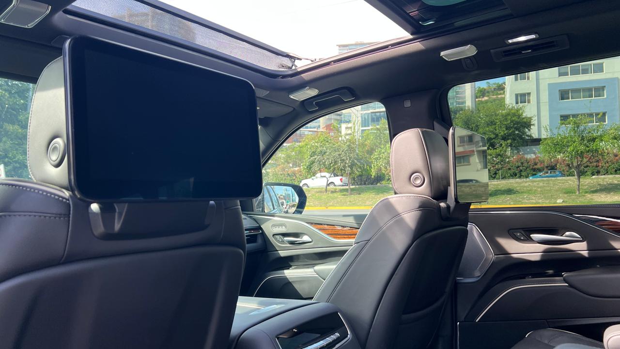 CADILLAC ESCALADE ESV 600 PREMIUM LUXURY 2023