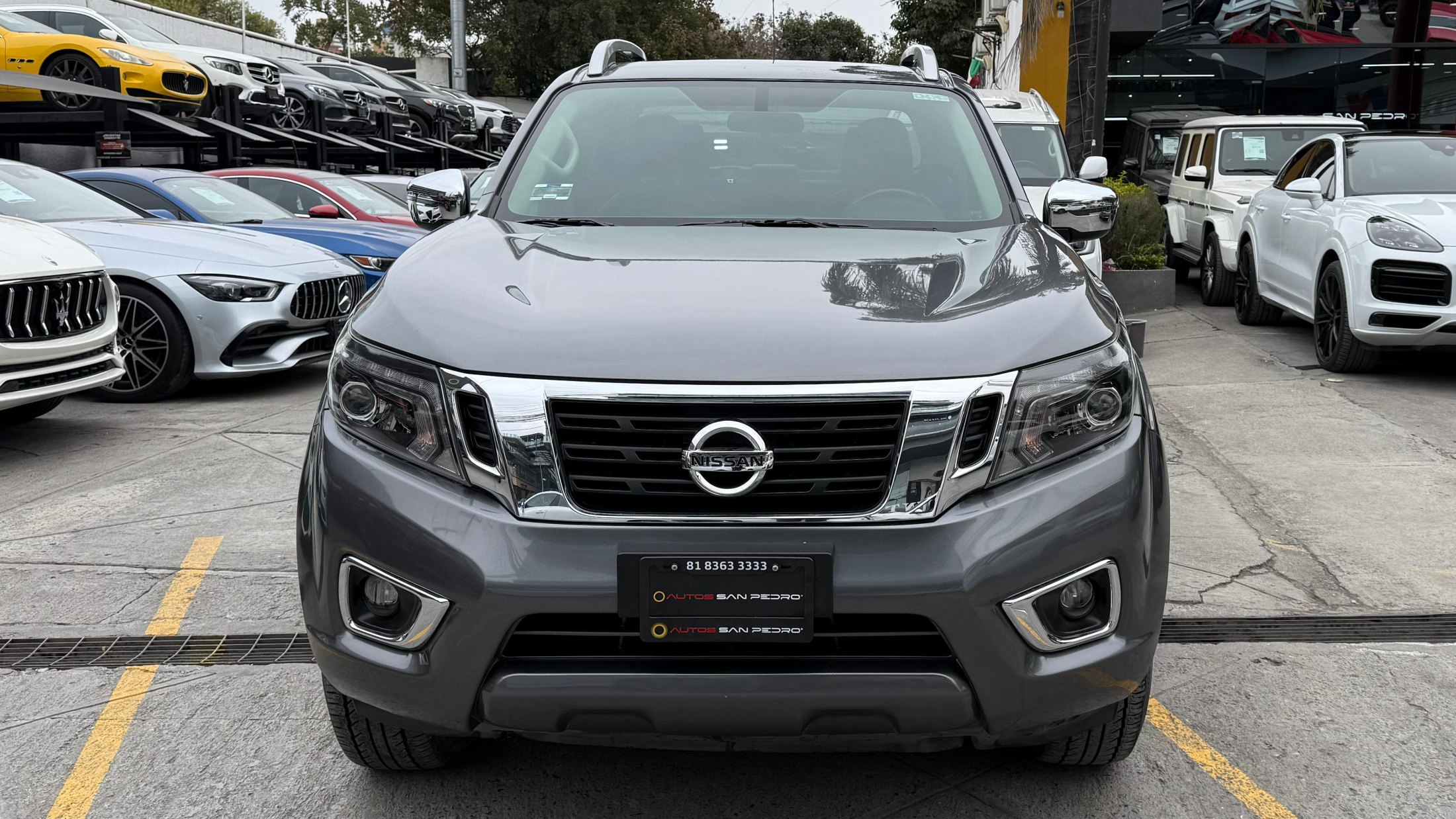 Nissan NP300 Frontier LE Midnight Edition