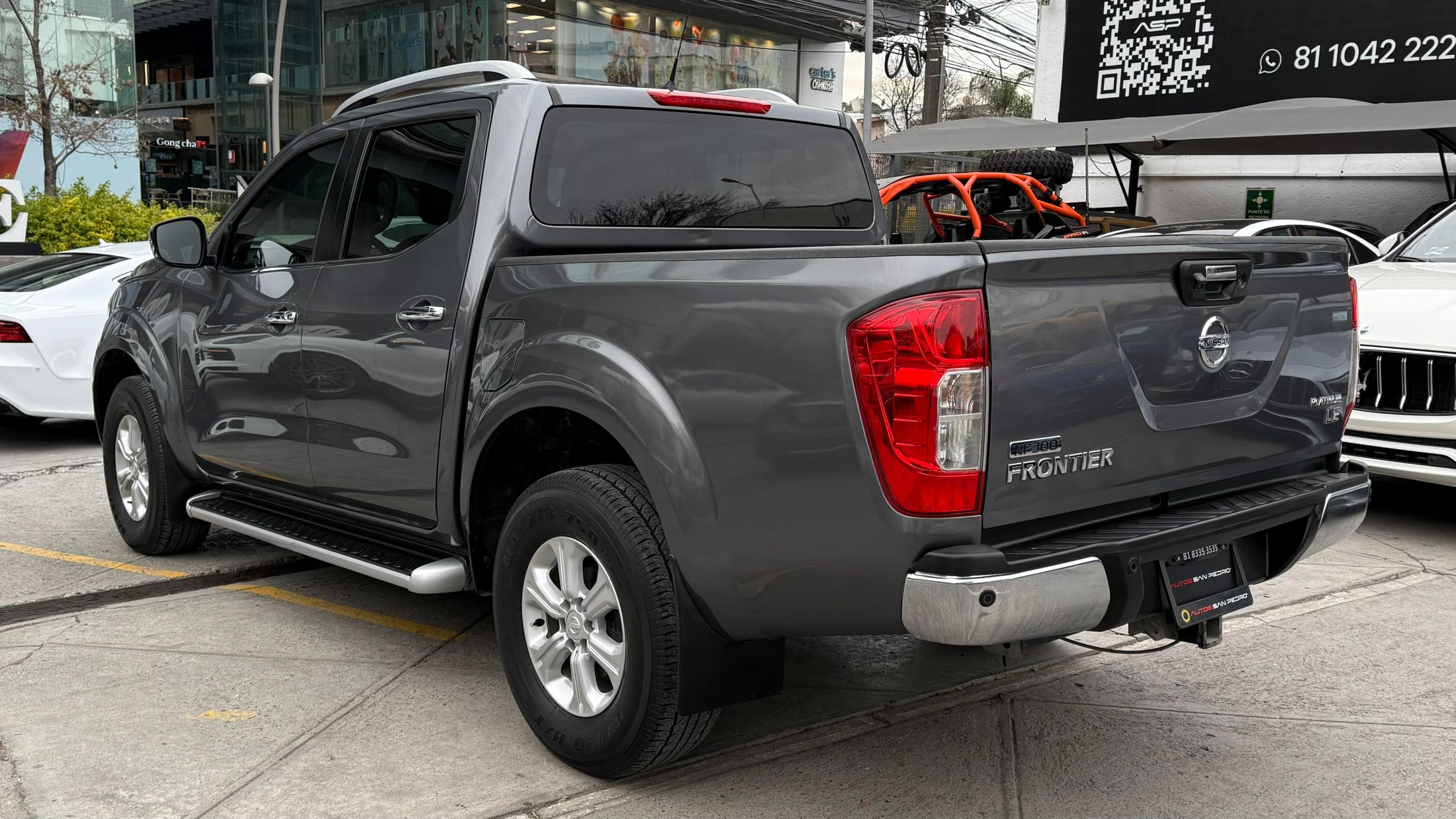 Nissan NP300 Frontier LE Midnight Edition