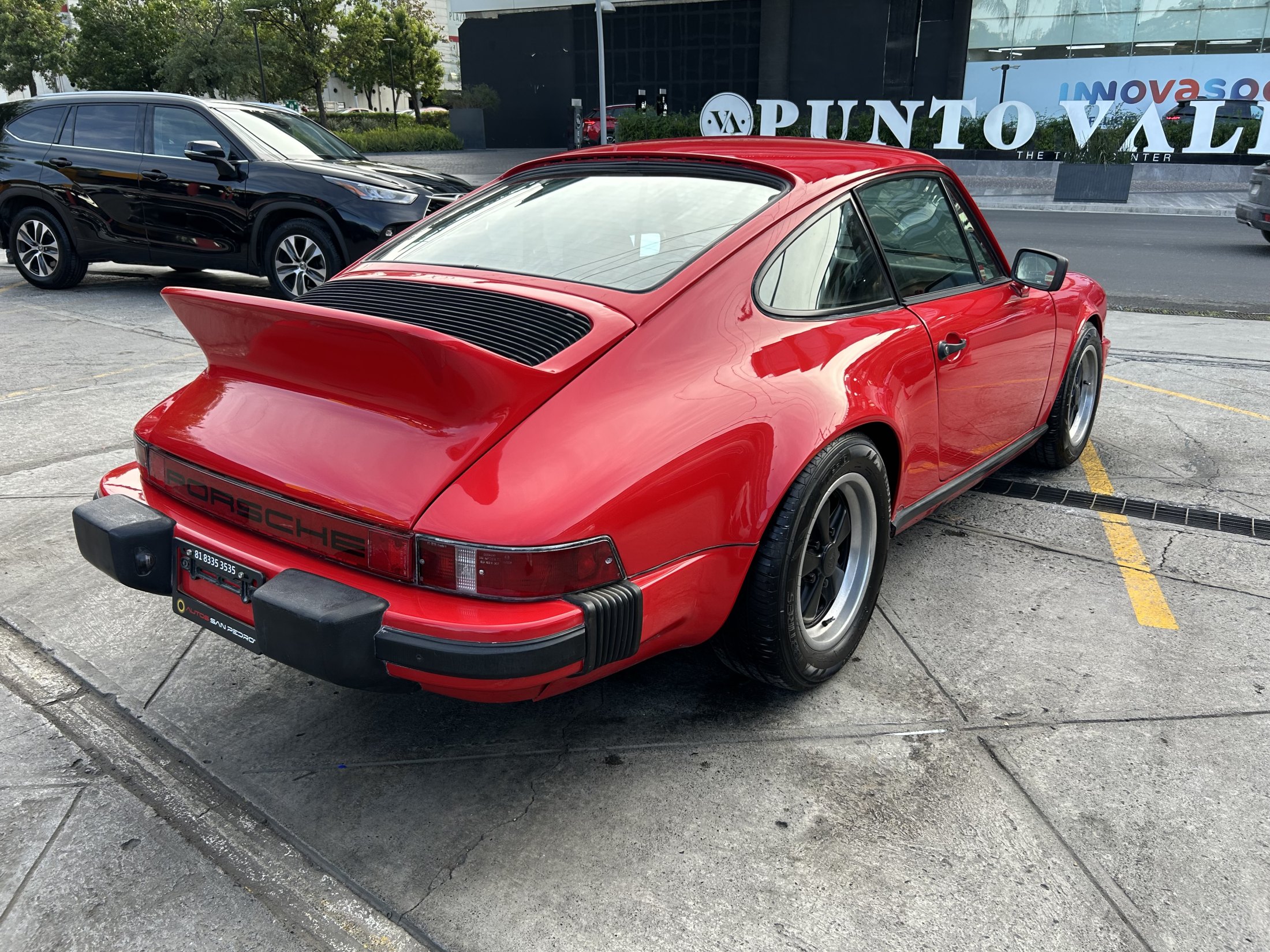 Porsche 911 coupe