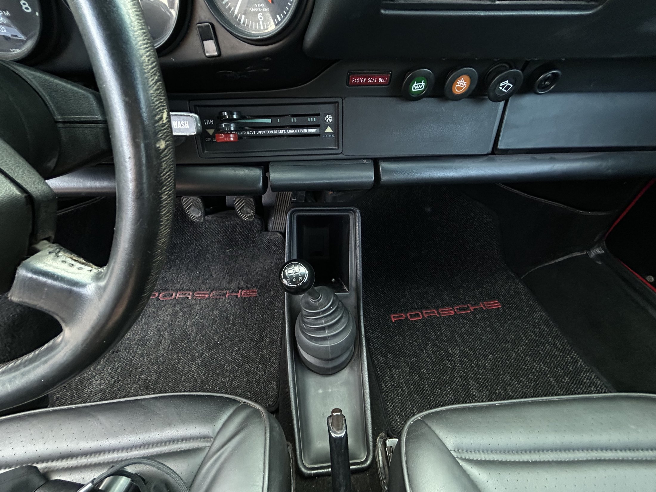 Porsche 911 coupe